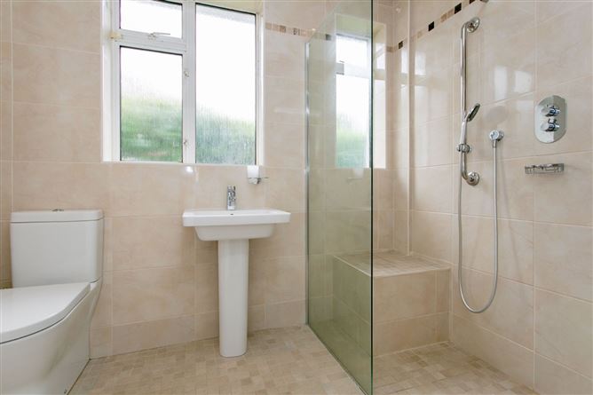 6 Taney Lawn, Dundrum, Dublin 14