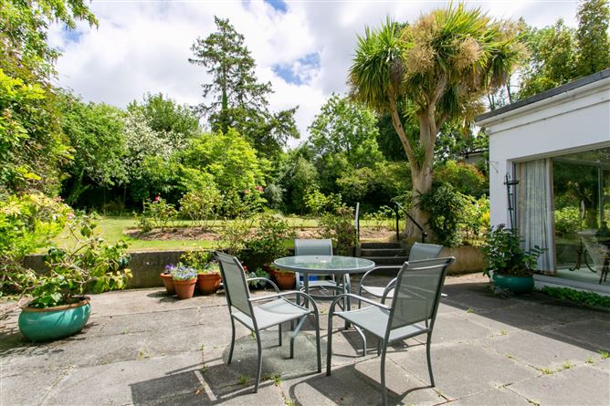 6 Taney Lawn, Dundrum, Dublin 14