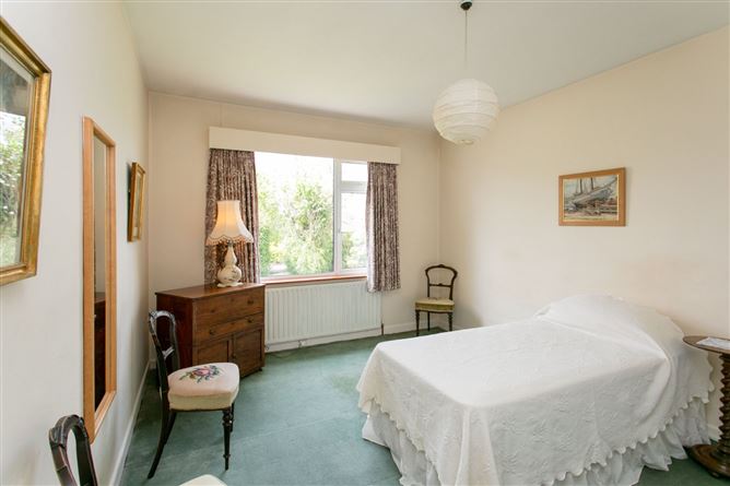 6 Taney Lawn, Dundrum, Dublin 14