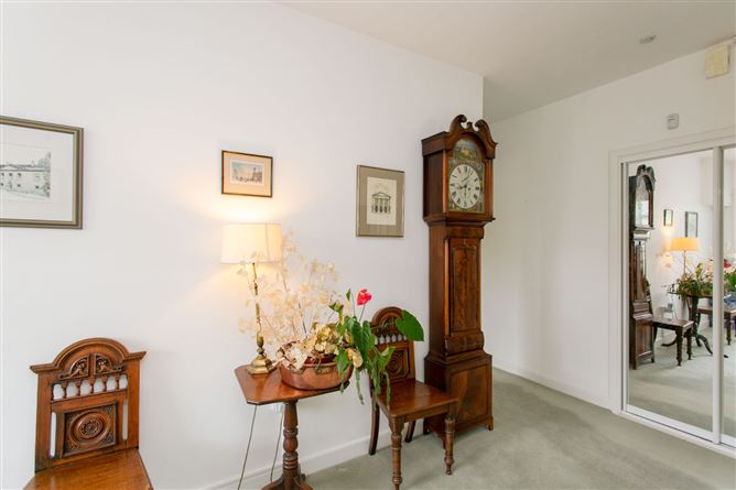 6 Taney Lawn, Dundrum, Dublin 14