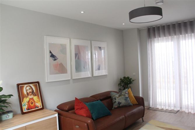 15, ShackletonWay, Lucan, Co.Dublin, Lucan,   Dublin West, K78R2F4
