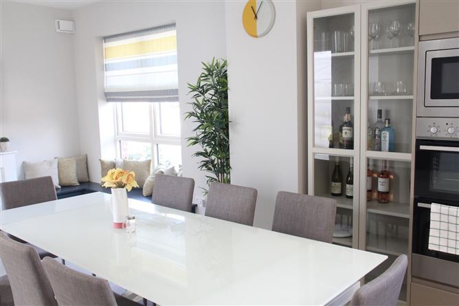 15, ShackletonWay, Lucan, Co.Dublin, Lucan,   Dublin West, K78R2F4