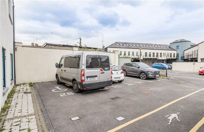Office Units, Goff Street, Roscommon