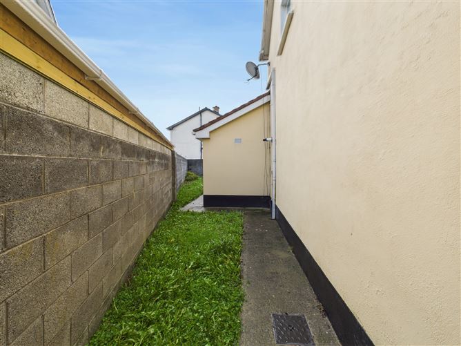 9 Elmfield Close, Clarehall, Dublin 13