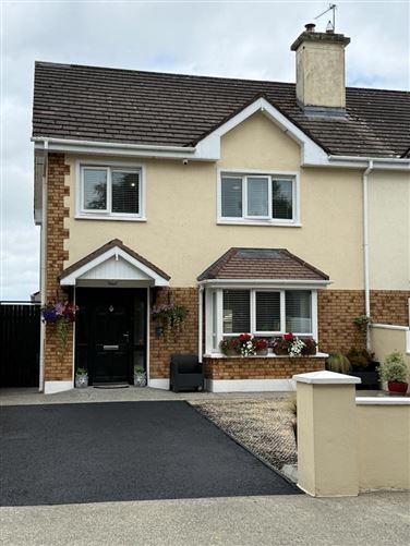 4 Hanley Avenue, Loughglynn, Castlerea, Co. Roscommon