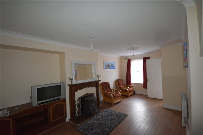 1 Hillcrest, James Connolly Street, Ballina, Co. Mayo