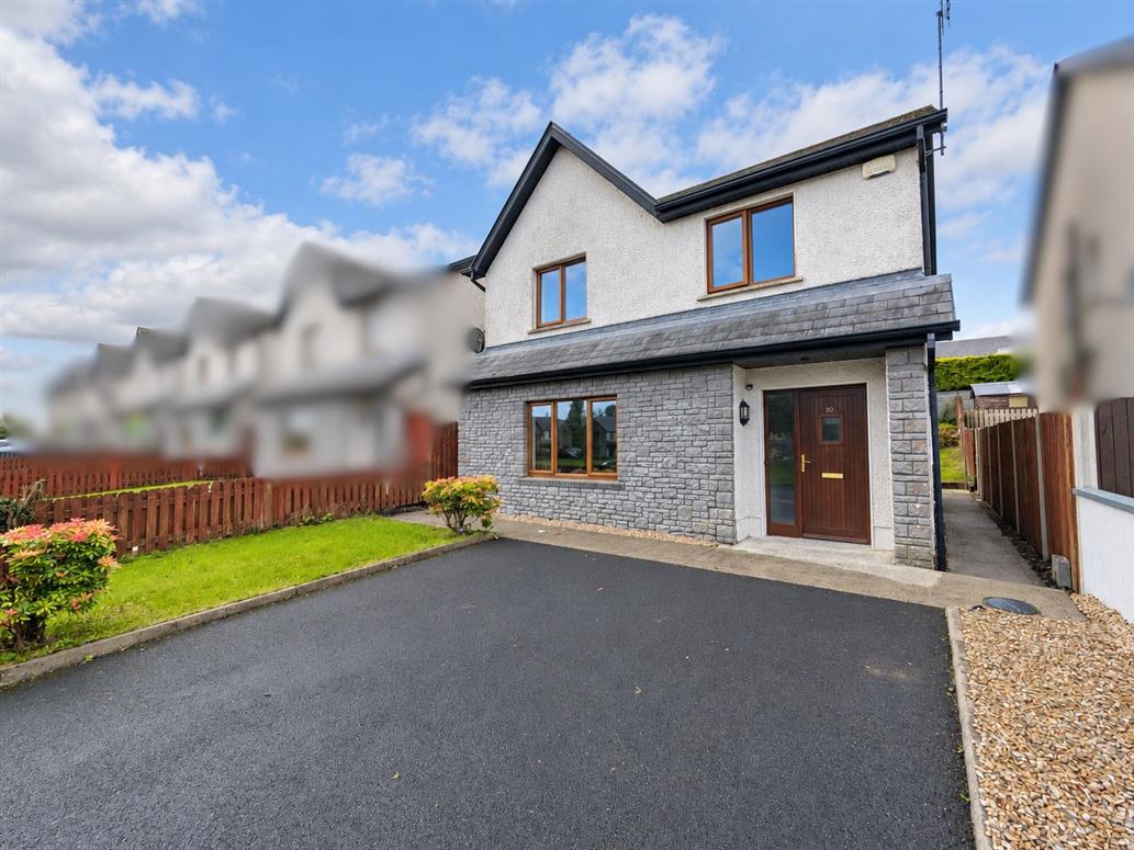 10 Cluain Aoibhinn, Claremorris, Co. Mayo