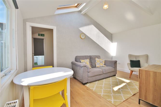 8 Drysdale Close, Old Bawn, Tallaght, Dublin 24