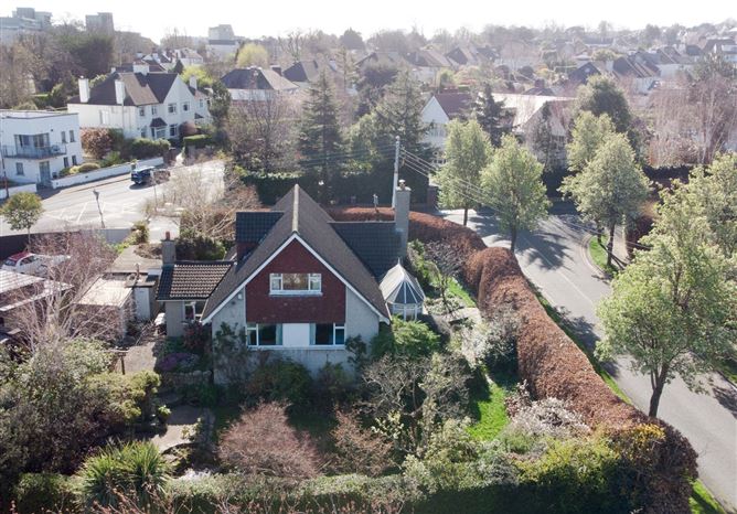 12 Saint Thomas Mead, Mount Merrion, Blackrock, Co. Dublin