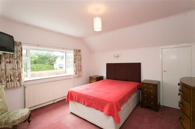 12 Saint Thomas Mead, Mount Merrion, Blackrock, Co. Dublin
