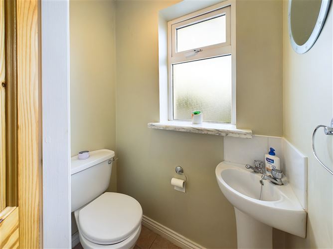 40 The Hawthorns, Limerick Road, Ennis, Co. Clare