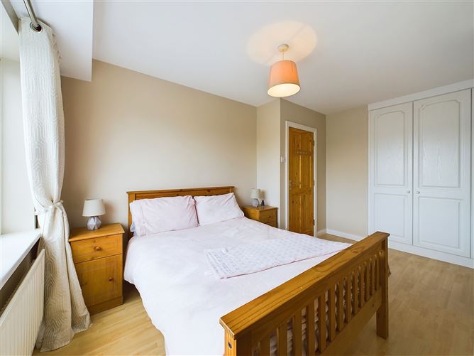 40 The Hawthorns, Limerick Road, Ennis, Co. Clare