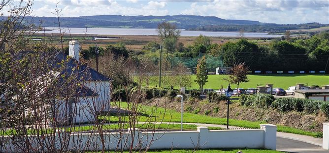 9 St. Ibar's Villas, Castlebridge, Wexford
