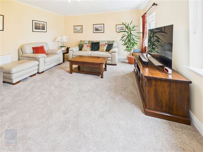 9 St. Ibar's Villas, Castlebridge, Wexford