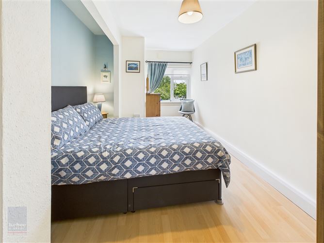 9 St. Ibar's Villas, Castlebridge, Wexford