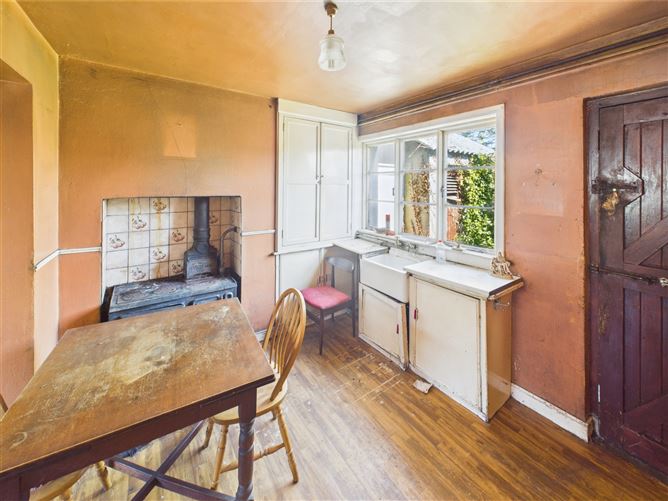 17 William Street, Nenagh, Co. Tipperary