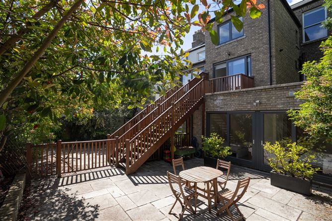 https://photos-a.propertyimages.ie/media/5/3/5/4950535/b1a2684a-c64d-4427-9c6c-9f002fd93442_l.jpg