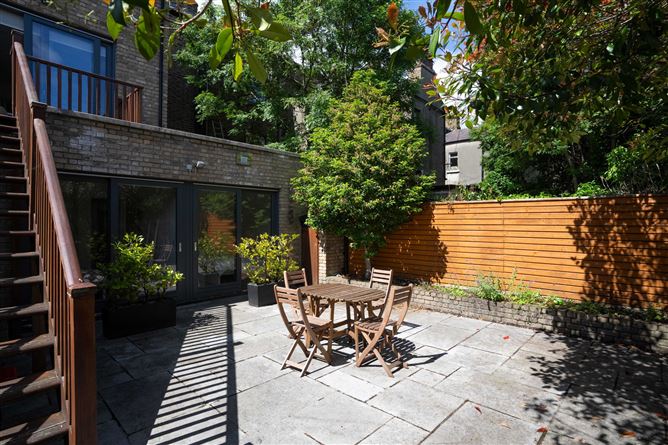 https://photos-a.propertyimages.ie/media/5/3/5/4950535/b1a2684a-c64d-4427-9c6c-9f002fd93442_l.jpg