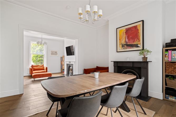https://photos-a.propertyimages.ie/media/5/3/5/4950535/b1a2684a-c64d-4427-9c6c-9f002fd93442_l.jpg