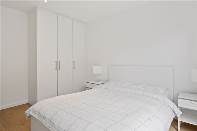 https://photos-a.propertyimages.ie/media/5/3/5/4950535/b1a2684a-c64d-4427-9c6c-9f002fd93442_l.jpg