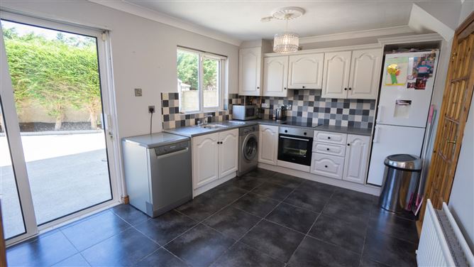 414 Ashbrook, Dundalk, Co. Louth