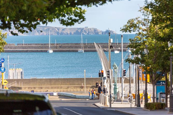 Photo 18 of 22 — Apt 11 Anglesea, Crofton Road, Dun Laoghaire, County Dublin