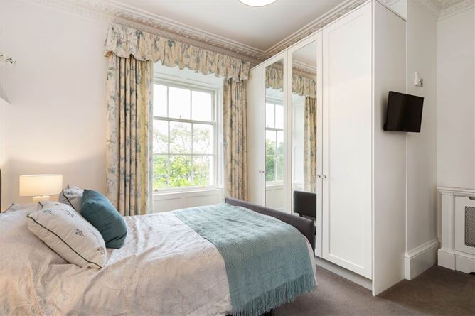 Photo 8 of 22 — Apt 11 Anglesea, Crofton Road, Dun Laoghaire, County Dublin