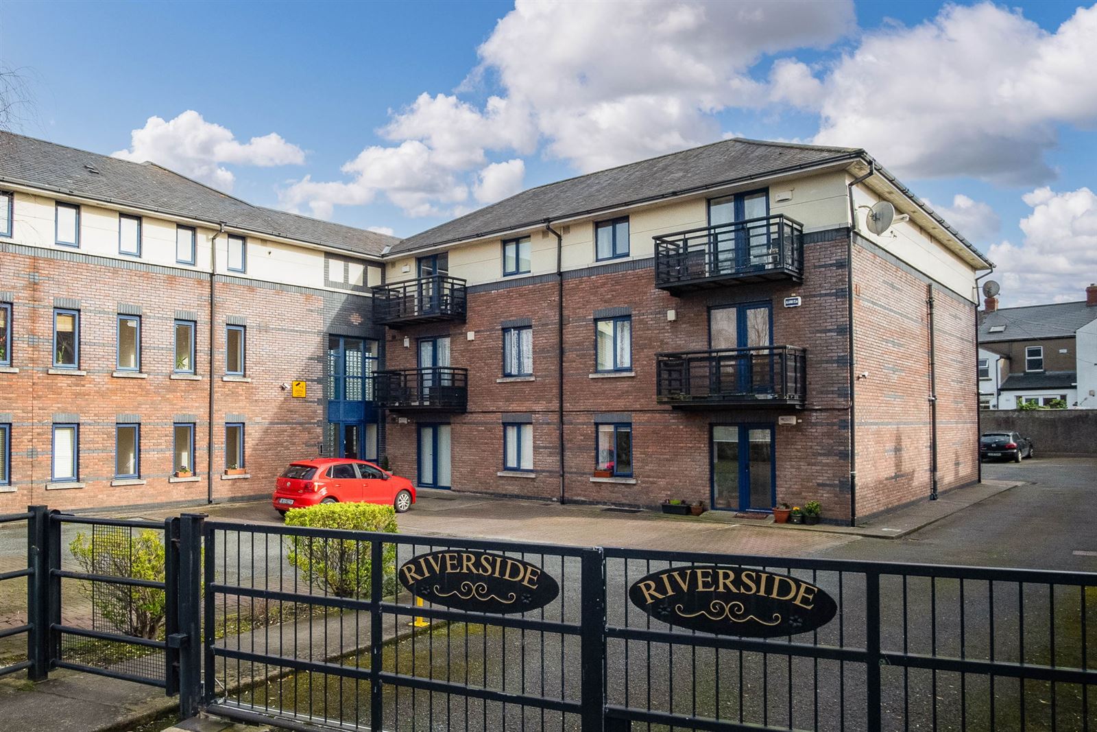 Photo 1 of 11 — 4 Riverside, Kimmage, Dublin 12