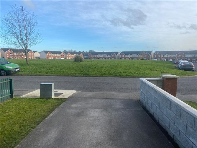 140 Knockbrack Downs, Drogheda, Louth