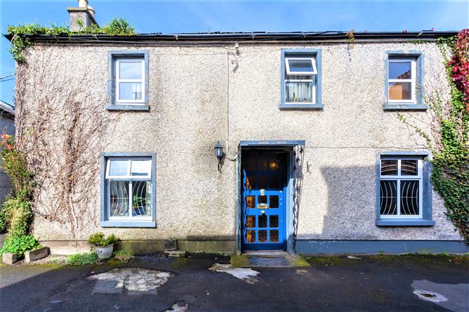 Castle House, Poplar Square, Naas, Co. Kildare