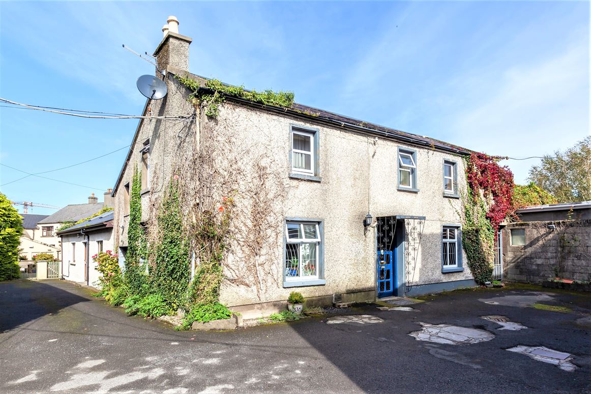 Castle House, Poplar Square, Naas, Co. Kildare