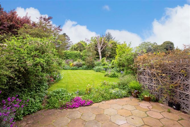 18 Ardmeen Park, Blackrock, Co. Dublin