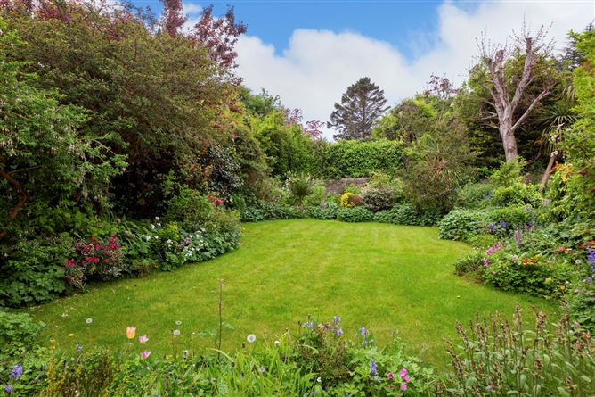18 Ardmeen Park, Blackrock, Co. Dublin