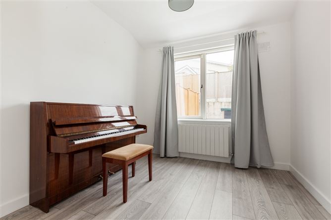 2 Hamilton View, Royal Canal Park, Ashtown, D.15