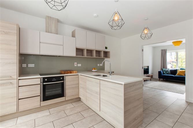 2 Hamilton View, Royal Canal Park, Ashtown, D.15
