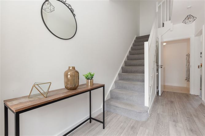 2 Hamilton View, Royal Canal Park, Ashtown, D.15