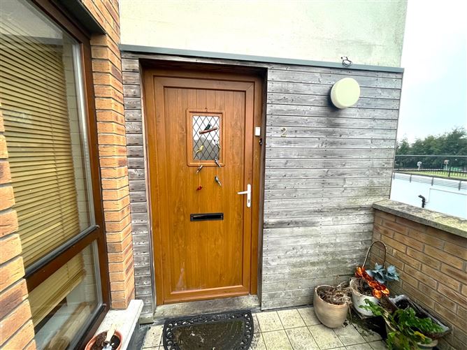 2 Larchwood, Woodlawn Ave, Santry, Dublin 9 Dowling Property