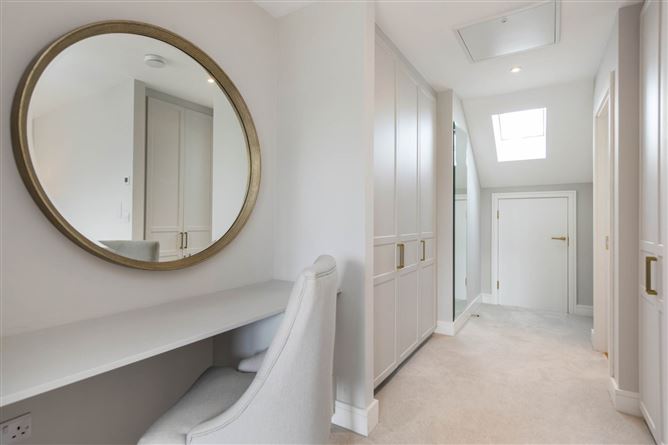5 Suttonfield Paddocks, Kiltiernan, Dublin 18, County Dublin