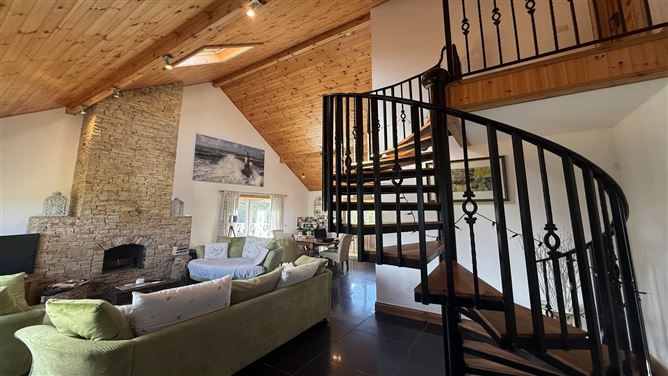 1 Roshine Acres, Burtonport, County Donegal