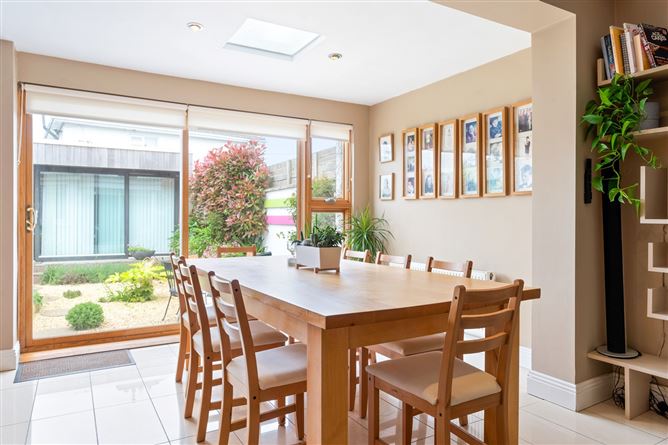 53 Hillcrest Park, Glasnevin,   Dublin 11