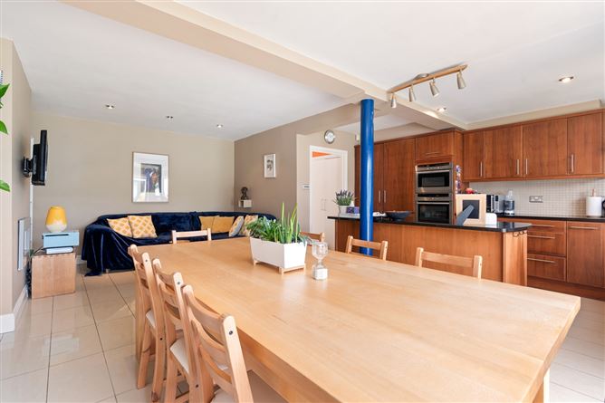 53 Hillcrest Park, Glasnevin,   Dublin 11