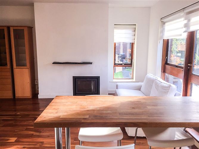 Apartment 16, The Courtyard, Castleside Drive, Rathfarnham, Dublin 14