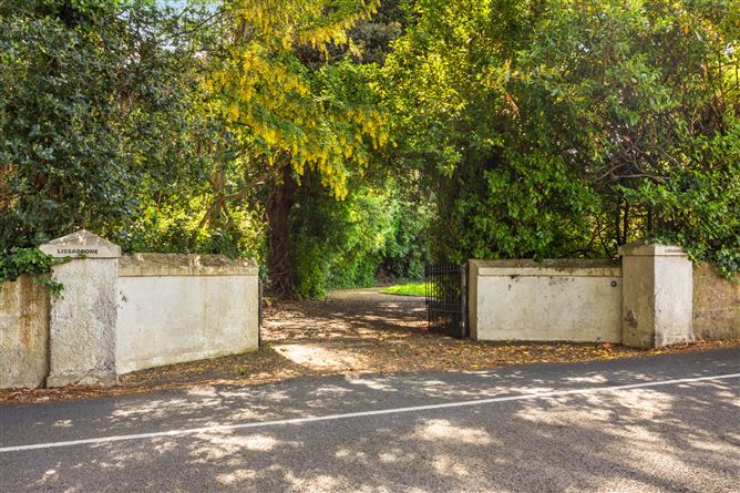 https://photos-a.propertyimages.ie/media/5/3/7/5001735/b208bd52-3cdd-4116-9c17-41552da78468_l.jpg