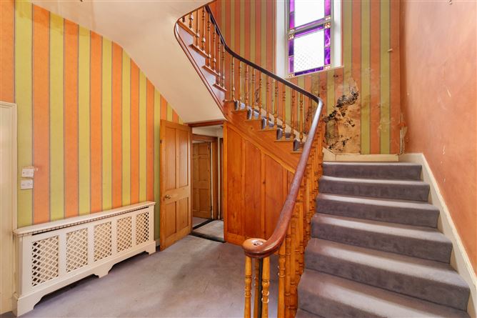 https://photos-a.propertyimages.ie/media/5/3/7/5001735/b208bd52-3cdd-4116-9c17-41552da78468_l.jpg