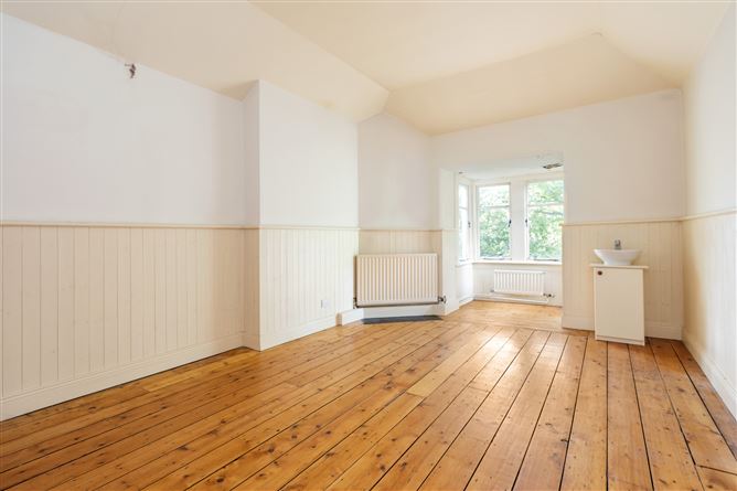 https://photos-a.propertyimages.ie/media/5/3/7/5001735/b208bd52-3cdd-4116-9c17-41552da78468_l.jpg