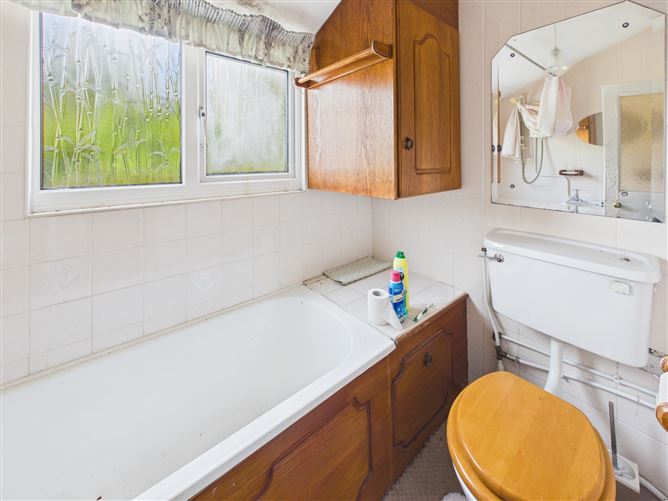 Photo 9 of 13 — 4 Duggan Avenue, Ballinasloe, Co. Galway