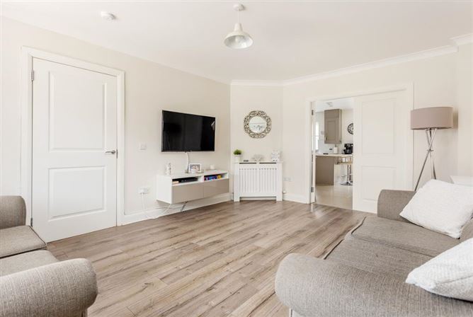 18 Tullyhall Close, Lucan, Dublin