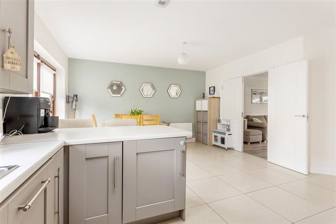 18 Tullyhall Close, Lucan, Dublin