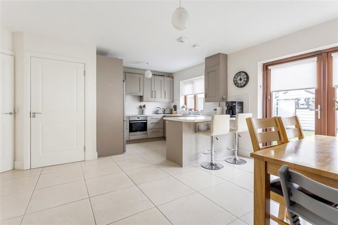 18 Tullyhall Close, Lucan, Dublin