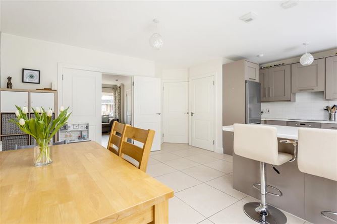 18 Tullyhall Close, Lucan, Dublin